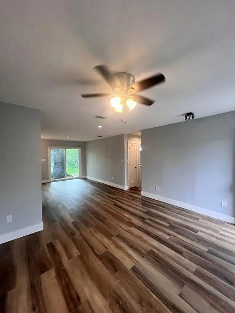 Classic Charm / Fully Remodeled Home / 3 bedrooms / 1 bath / 1 car garage / No Pets — Photo 2