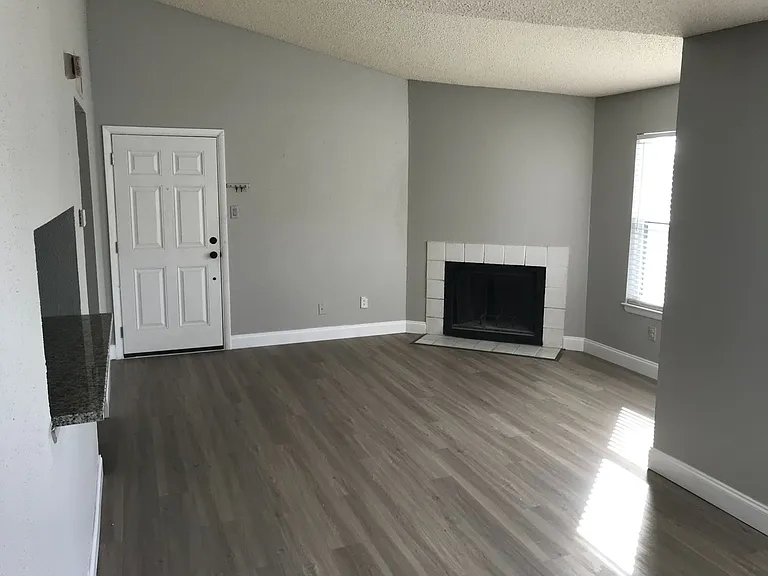 3716 Idlebrook Cir #206 — Photo 3