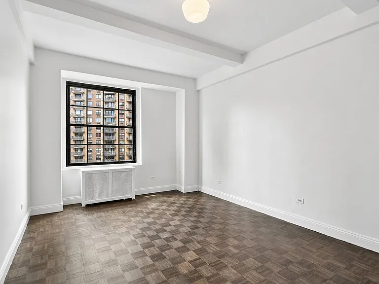 160 W 71st St #10R — Photo 3