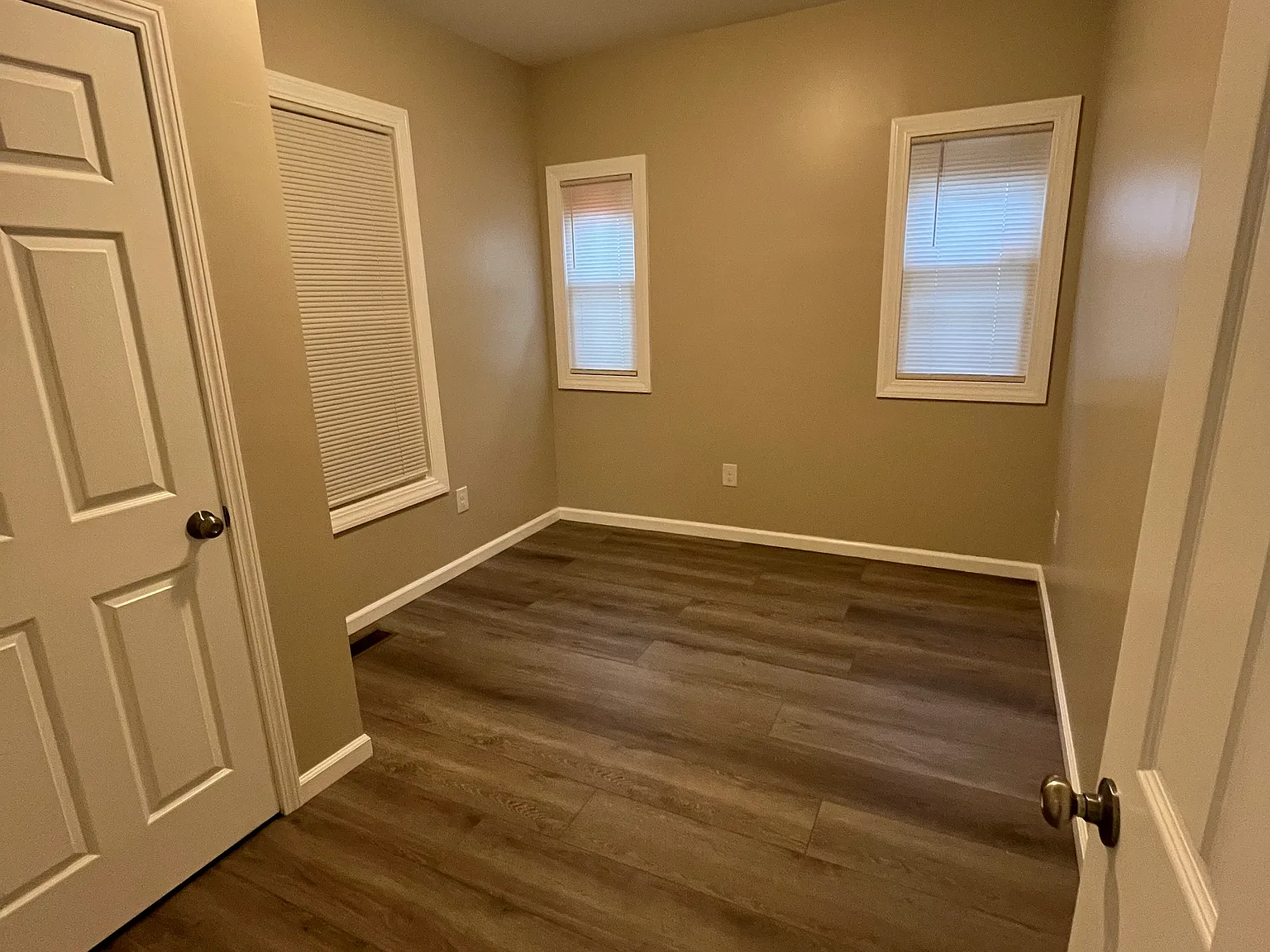 3 bed, 939 sqft, $1,800 — Photo 4