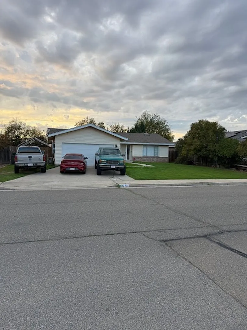 2941 Kansas Ave photo 1
