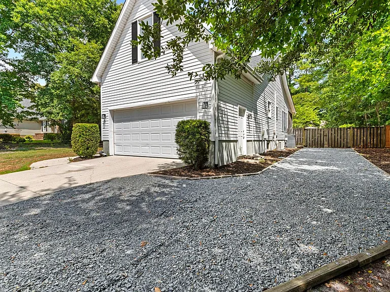 10176 Stoney Brook Ct SE — Photo 2