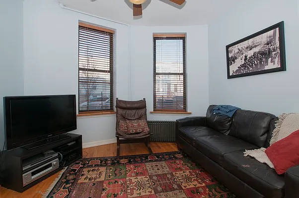 Sold by Temple Morrow LLC | media 5