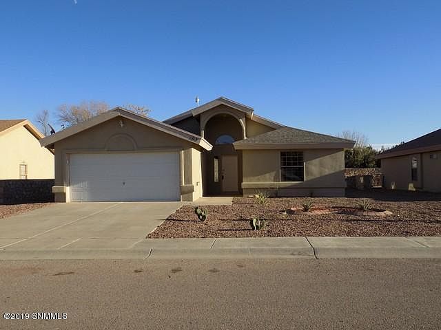 1st image of 103 Desert Willow Dr