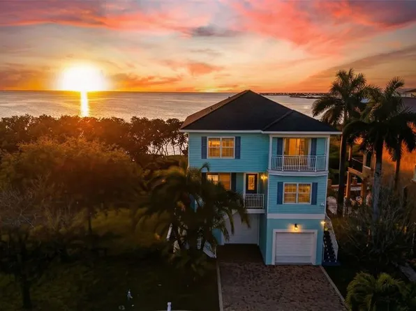 1726 Sunkissed Dr, Tarpon Springs, FL 34689