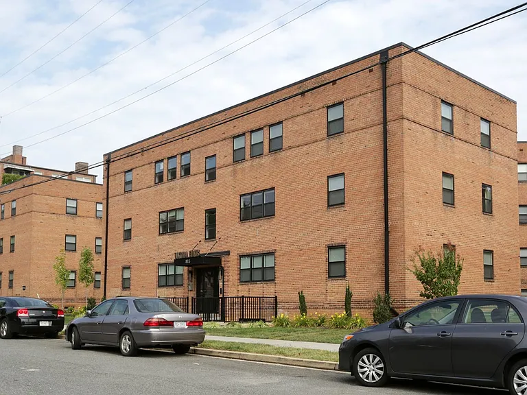 Takoma Flats — Photo 45