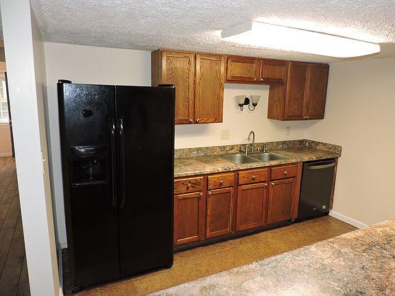 5th image of 404 Hustings Ln Unit C