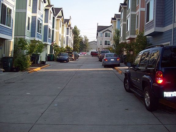 Private Community Driveway
