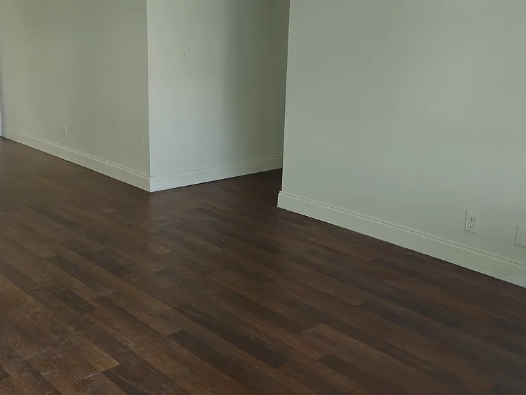 813 Ocean Dr — Photo 16