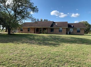 1185 Fm 1697, Ledbetter, TX 78946