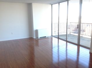 101 S Whiting St APT 1512, Alexandria, VA 22304