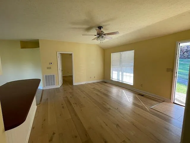 2520 Highway 48N — Photo 8