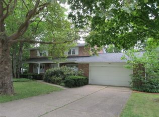 1235 Beaver Dr, Erie, PA 16509