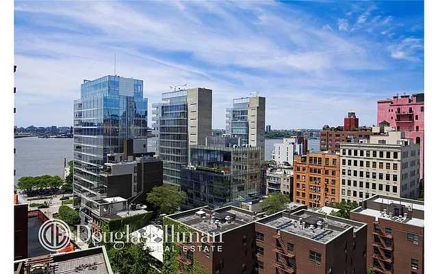 Sold by Douglas Elliman | media 15