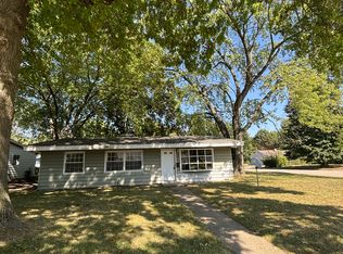 1502 Marigold Ln, Champaign, IL 61821