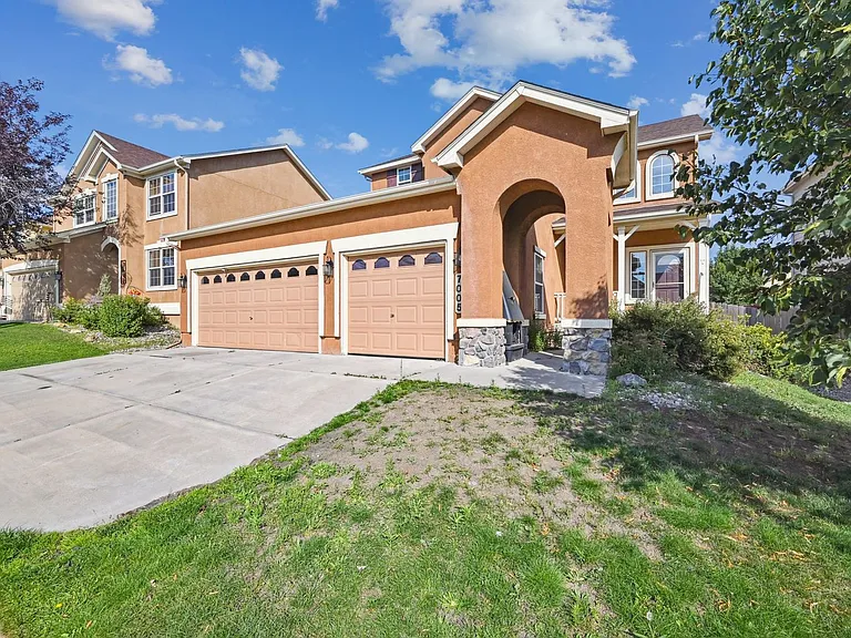 7005 Wood Lily Dr — Photo 2