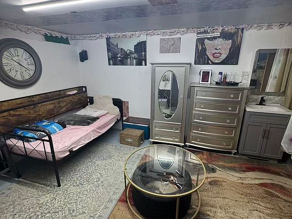 3rd image of 23 Harding Ave #Basement