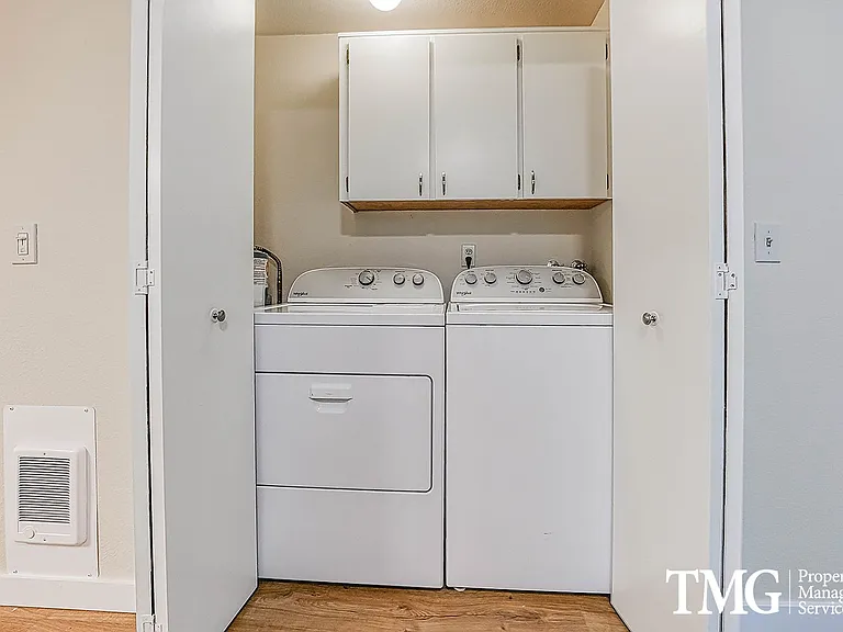 5223 SW 62nd Ave — Photo 11