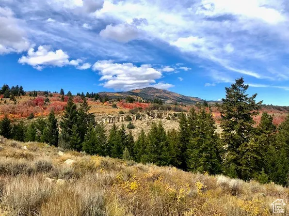 1745 W Cedar Ridge Dr, Garden City, UT 84028