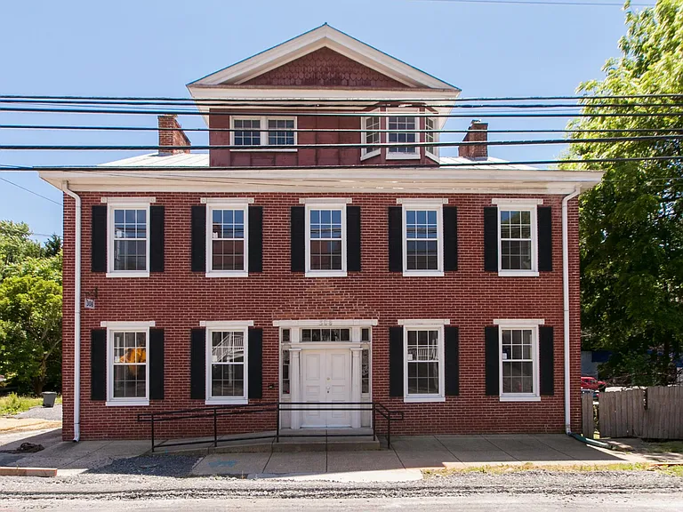 308 W Main St #M — Photo 25