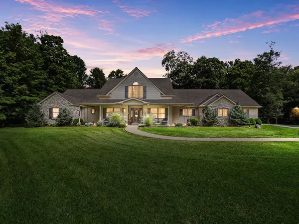 2198 Refugee Rd SW, Hebron, OH 43025