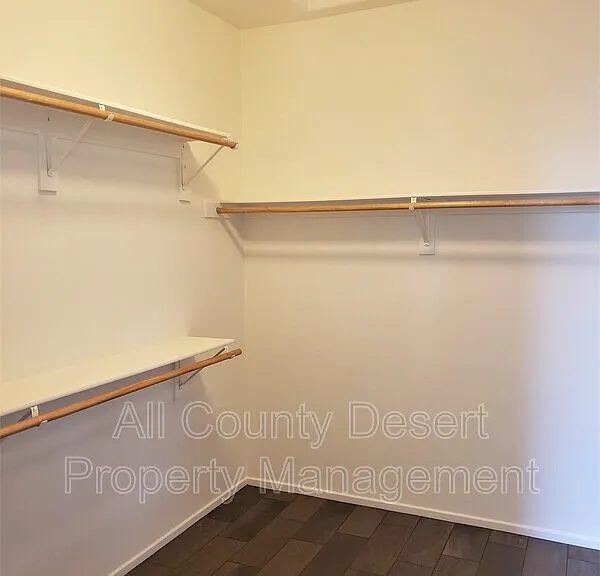 37853 Avon St — Photo 11