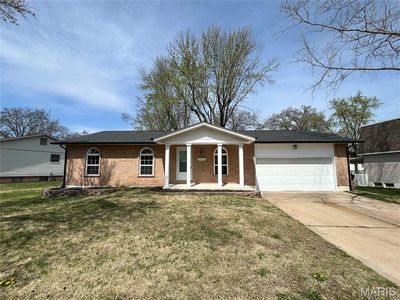 5365 Camelot Estates Dr, Saint Louis, MO, 63129