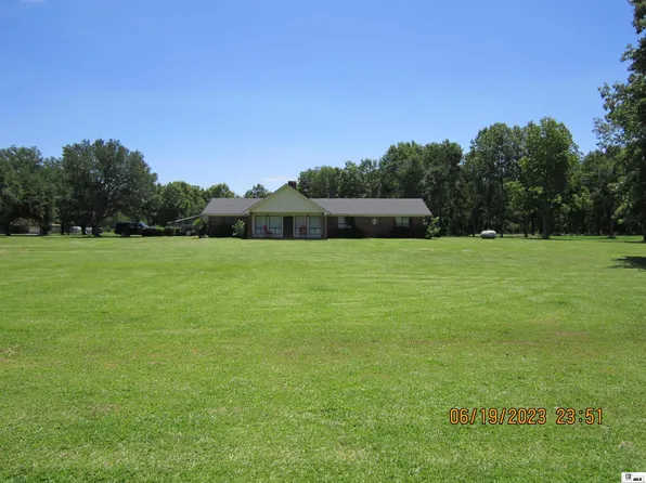130 Jacksonway Ln, Oak Grove, LA 71263
