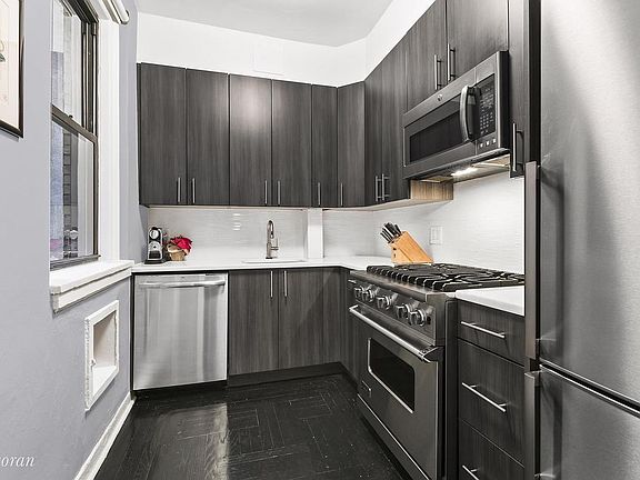 2nd image of 151 W 74th St APT 1C