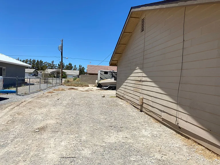 1920 Galaxy St — Photo 17