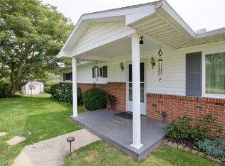 780 McGill Rd, Belpre, OH 45784