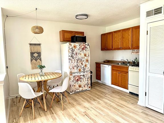 3rd image of 1221 McKinley Ave #1223