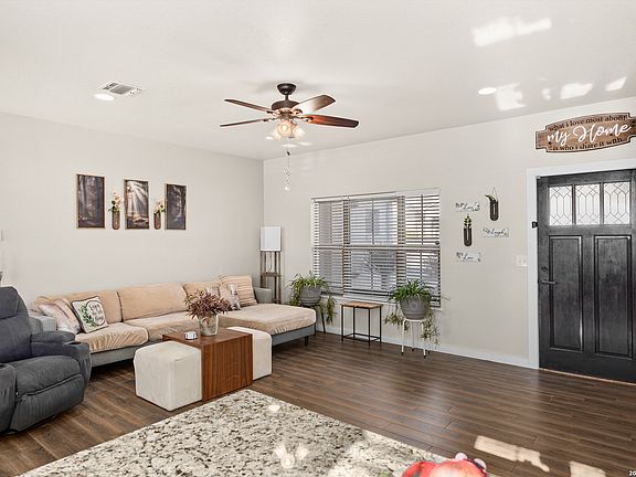 2nd image of 1922 Weston Loop