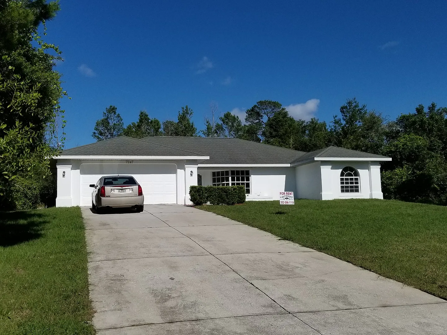 7247 River Country Dr, Weeki Wachee, FL 34607 3 beds 3 baths 2,088 sqft- Call Now Won't Last Long — Photo 1