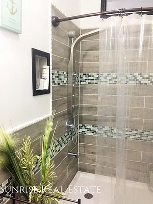 Rented by Sunrise Real Estate | media 9