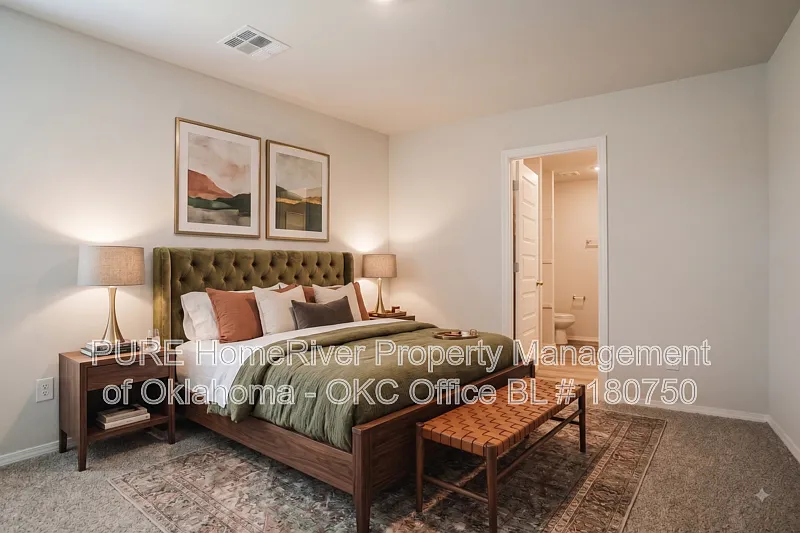 3 bed, 2.0 bath, 1373 sqft, $1,745 — Photo 3