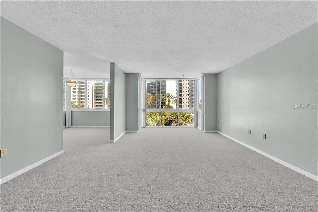 2 bed, 2.0 bath, 1350 sqft, $2,500 — Photo 2