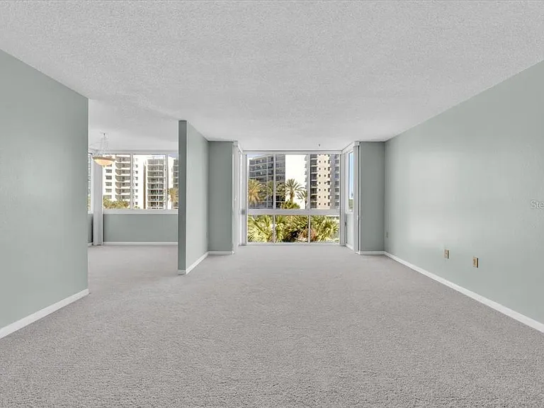 660 Island Way #301 — Photo 2