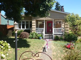 5912 41st Ave SW, Seattle, WA 98136
