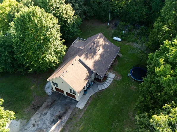 7001 S State Highway Ff, Brookline, MO 65619