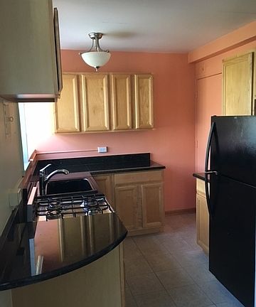 2nd image of 7214 Oak Ave #3