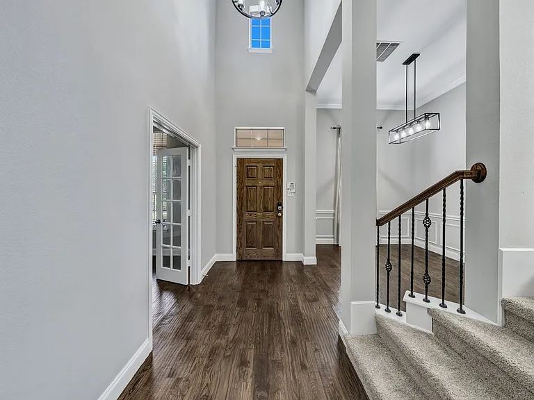 920 Ethan Rd — Photo 4