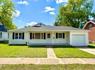 321 S Kansas Ave, Chanute, KS 66720