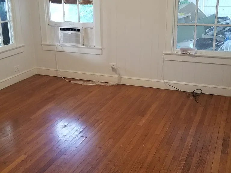 1403 Burns Blvd — Photo 12