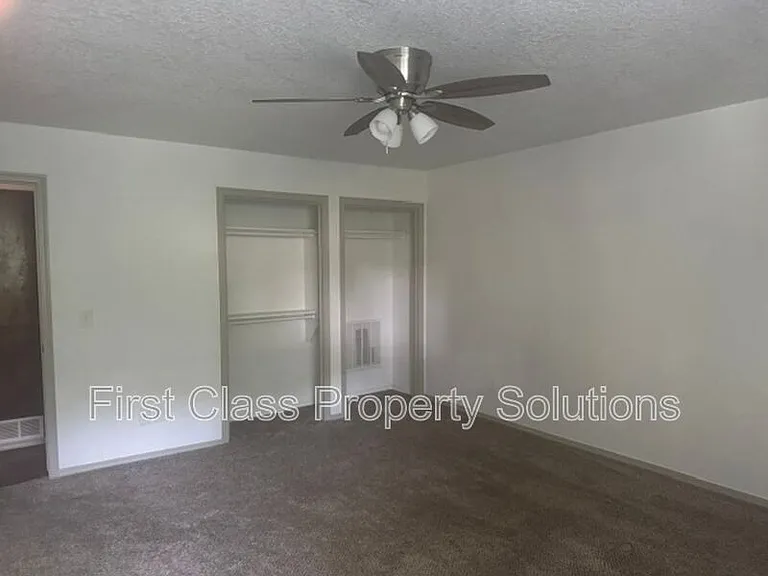 1404 Mary Lee Ln — Photo 7