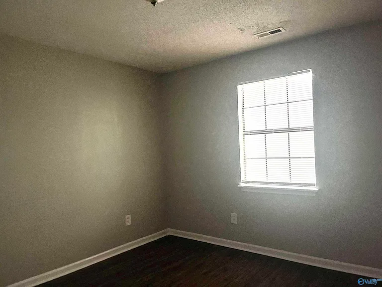 144 Angela Dr #C — Photo 6