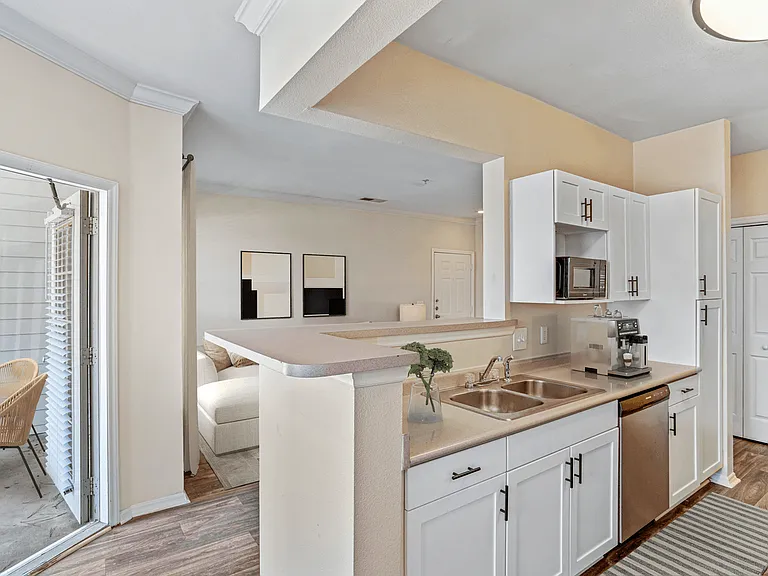 The Lodge at Mallard Creek Apartments — Photo 22