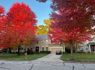 7637 Kestrel Way E, Dublin, OH 43017