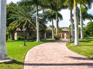 11957 Princess Grace Ct, Cape Coral, FL 33991
