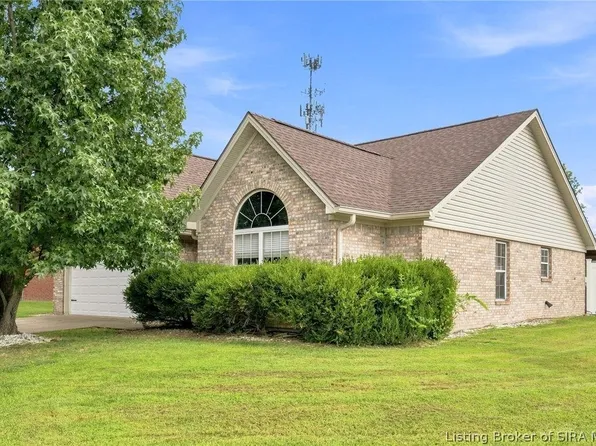 6020 Pine View Ct, Jeffersonville, IN 47130